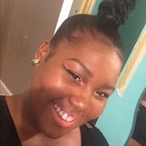 Meet your Posher, Kiara